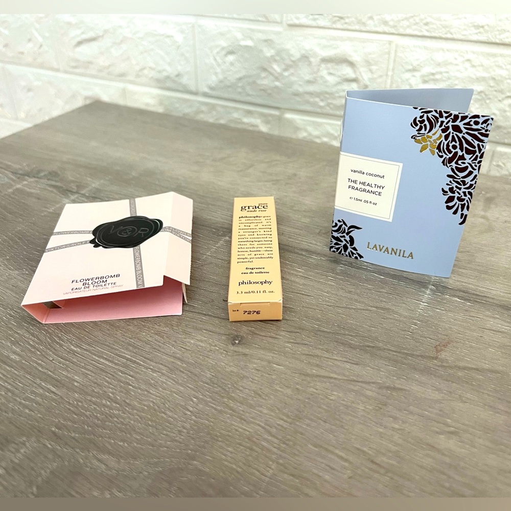 Lot of perfume samples including flowerbomb, pure grace & Lavanila
